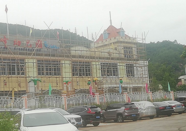 2020年8月深圳石巖唐峰幼兒園浮雕彩繪壁畫